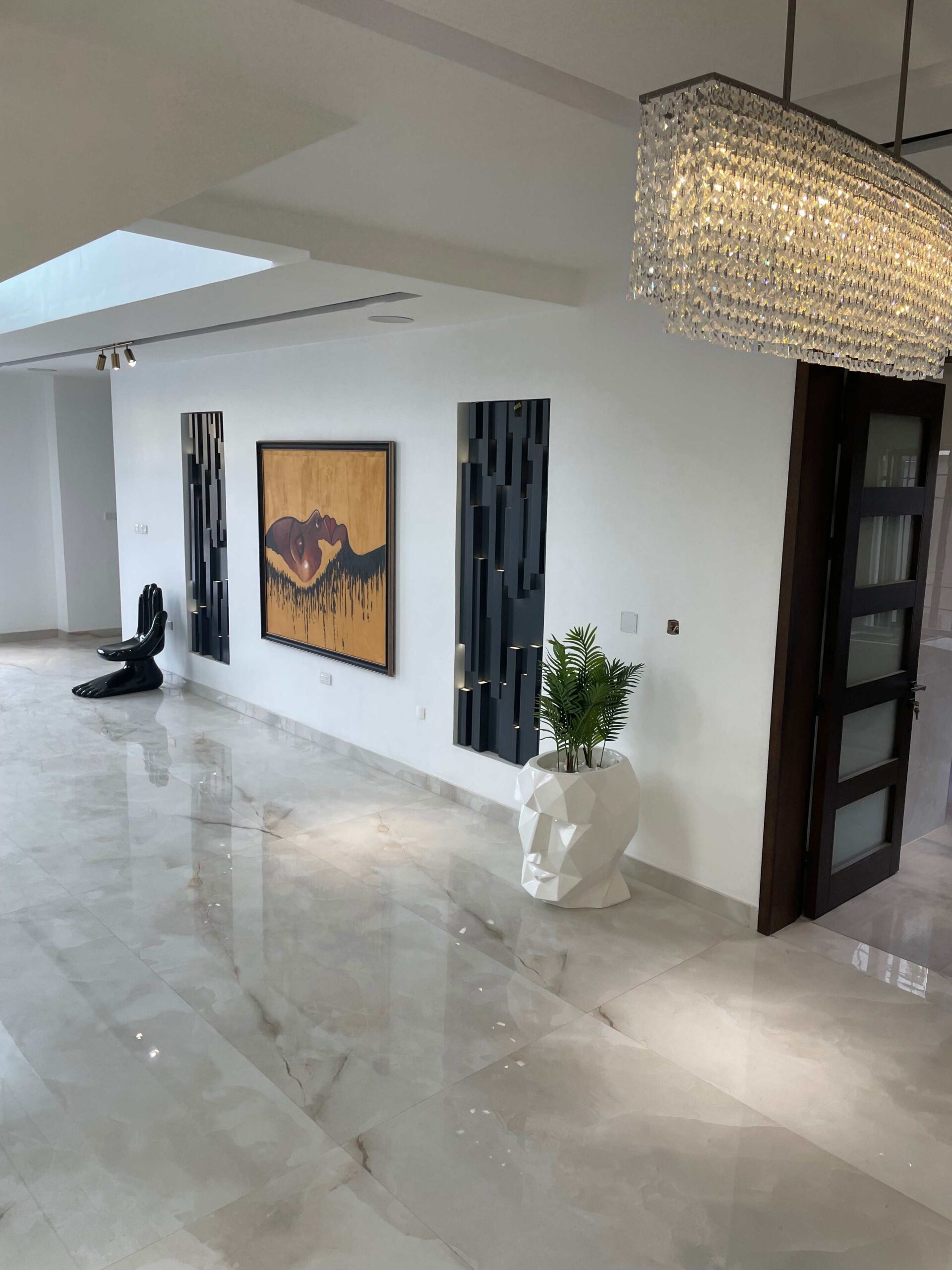 2nd Avenue Estate House — photo 4
