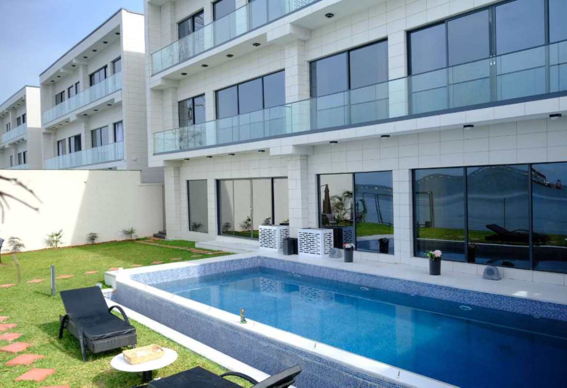 Laglio Villas waterfront elevation, Banana Island