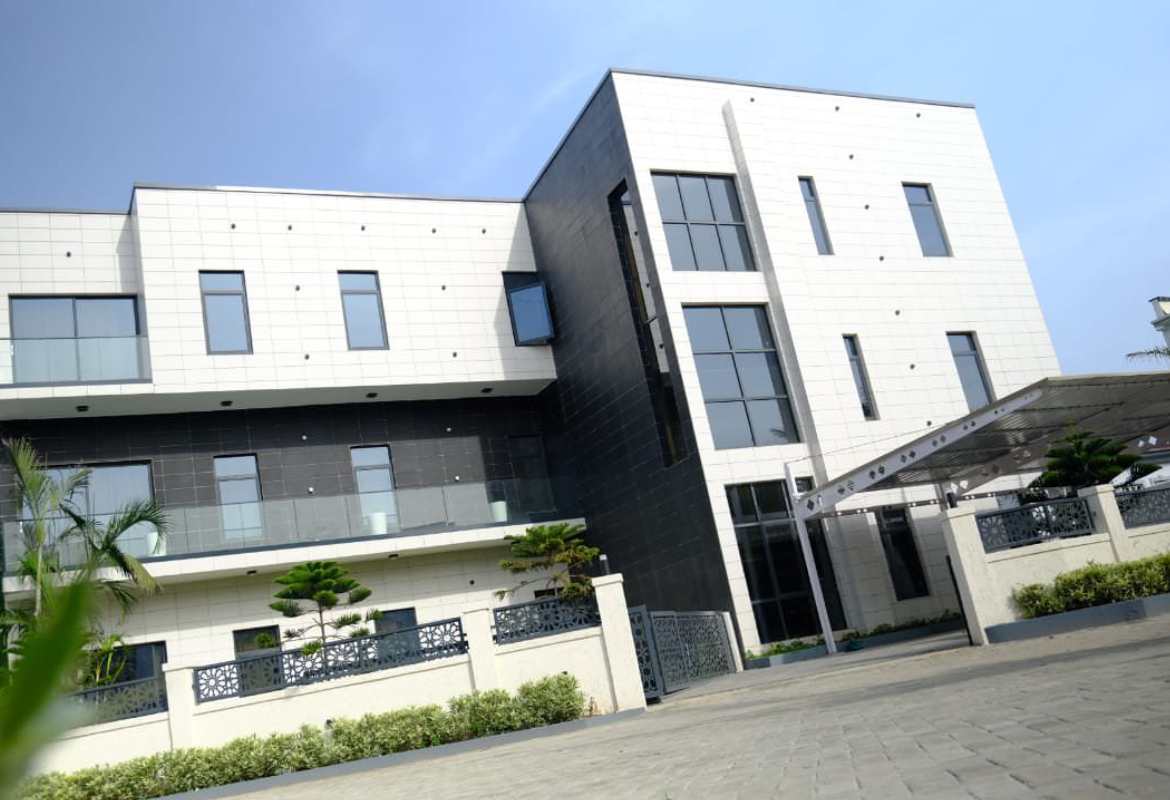 Waterfront villa at Laglio, Banana Island, Lagos