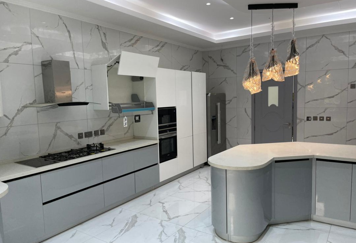 Lugard Road Maisonette — Lugard Avenue, Old Ikoyi