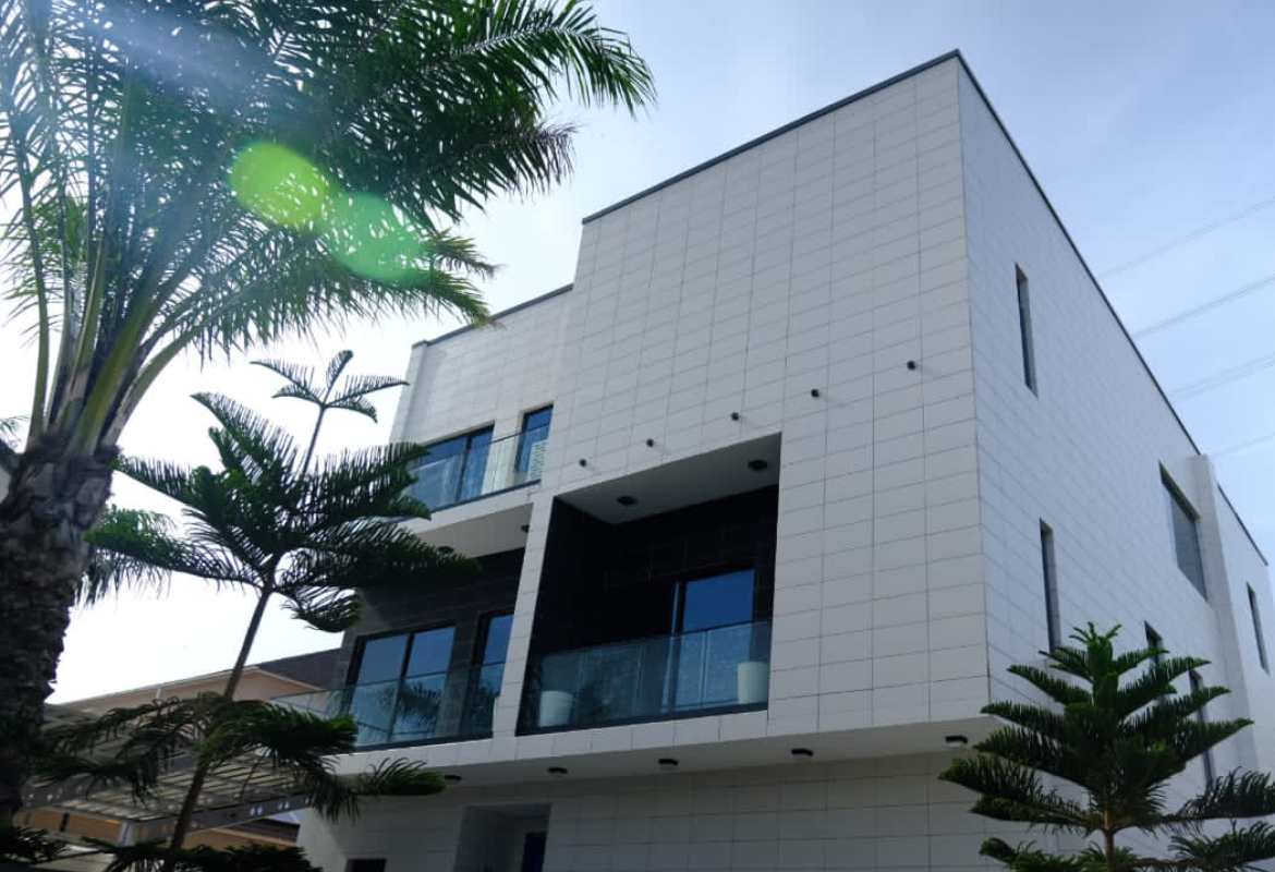 Laglio Villas — 3rd Avenue, Banana island Estate